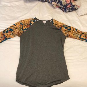 Lularoe baseball tee med